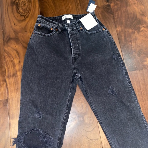 Brand new tags on Abercrombie Dad Jeans - Picture 7 of 9